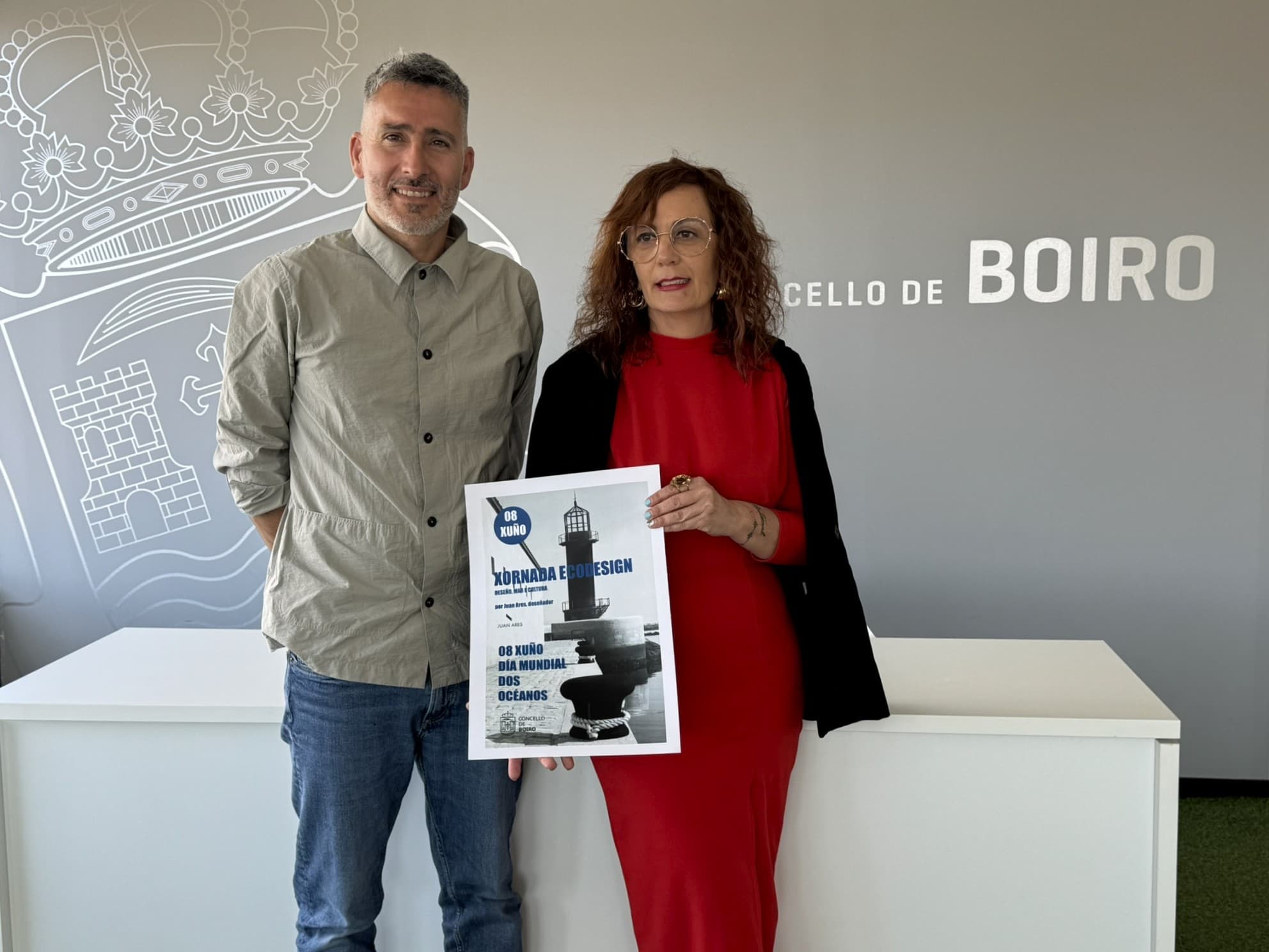 O Pazo de Goiáns acolle unha exposición do deseñador boirense Juan Ares